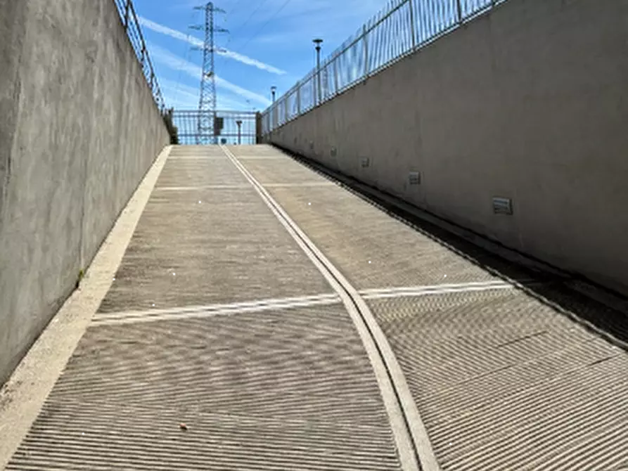 Immagine 1 di Garage in vendita  in Via Pateri a Nichelino