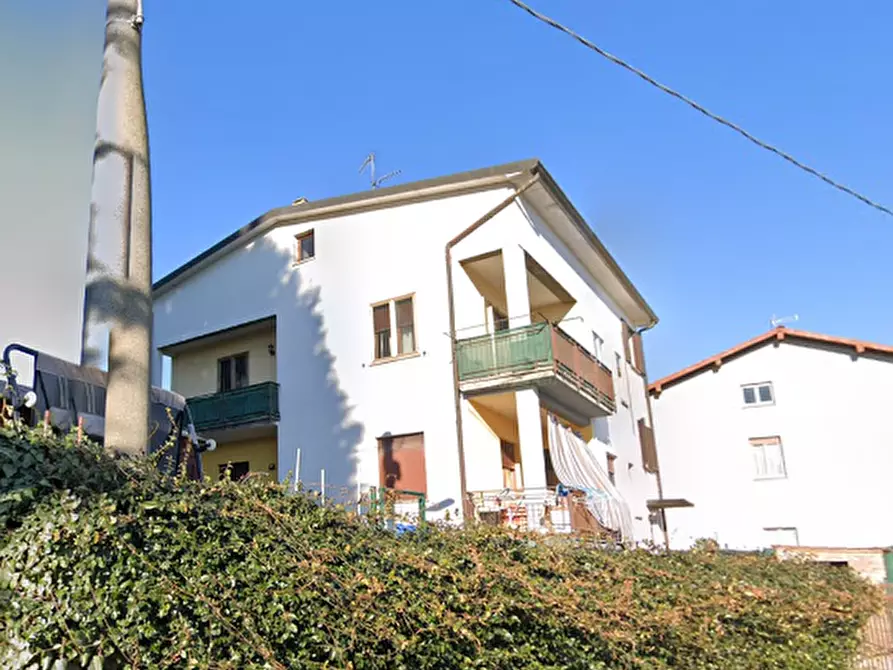 Immagine 3 di Appartamento in vendita  in Via Roncaccio a Olgiate Comasco