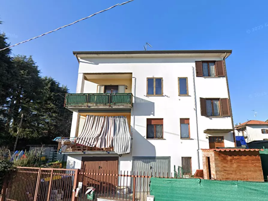 Immagine 4 di Appartamento in vendita  in Via Roncaccio a Olgiate Comasco