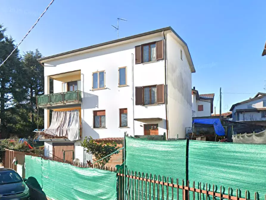 Immagine 10 di Appartamento in vendita  in Via Roncaccio a Olgiate Comasco