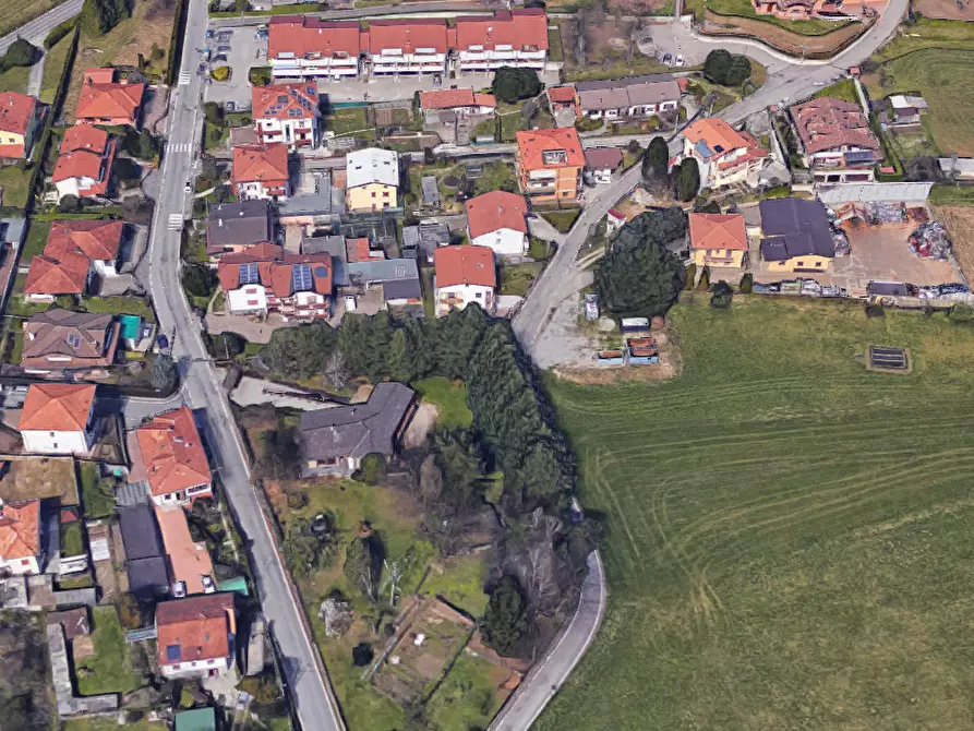 Immagine 14 di Appartamento in vendita  in Via Roncaccio a Olgiate Comasco