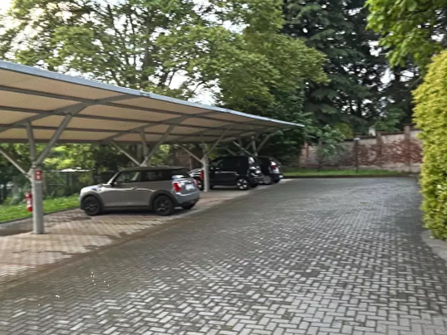 Immagine 3 di Posto auto in vendita  in Via I maggio a Rivoli