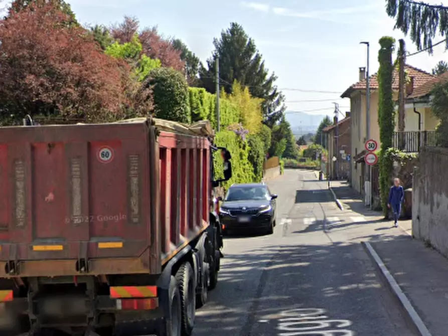Immagine 6 di Posto auto in vendita  in Via I maggio a Rivoli