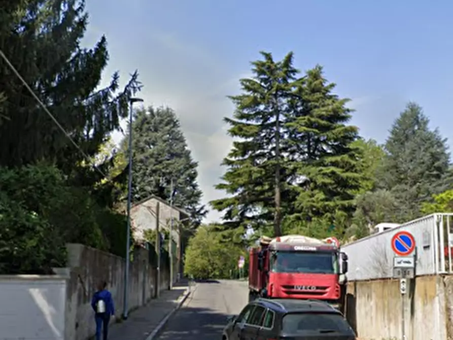 Immagine 8 di Posto auto in vendita  in Via I maggio a Rivoli