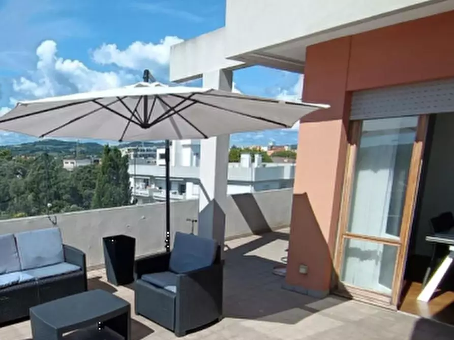 Immagine 4 di Appartamento in vendita  in Via Carlo Poma  a Fano