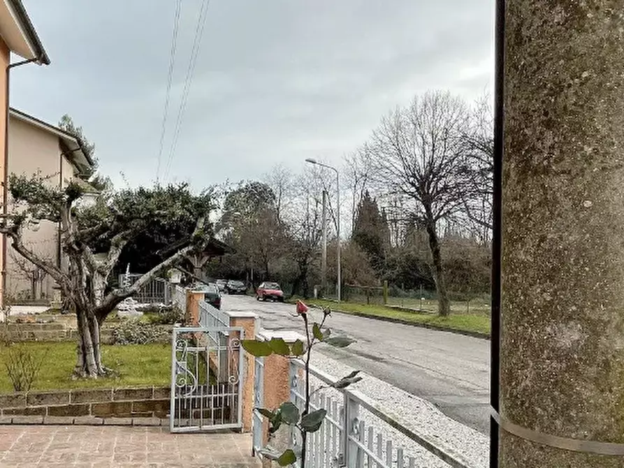 Immagine 18 di Appartamento in vendita  in Via Della Resistenza a Colli Al Metauro