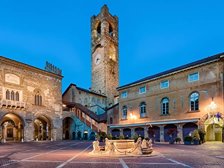 Immagine 34 di Appartamento in affitto  in Via Niccolò Machiavelli  a Seriate