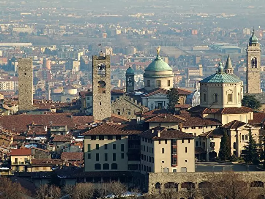 Immagine 34 di Appartamento in affitto  in Via Giardini a Seriate