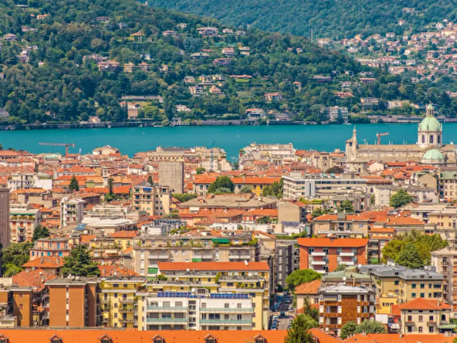 Immagine 35 di Appartamento in affitto  in Via Giosuè Carducci a Mariano Comense