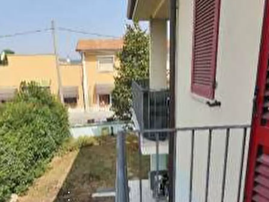 Immagine 2 di Appartamento in vendita  in Via Nona Strada  a Fano