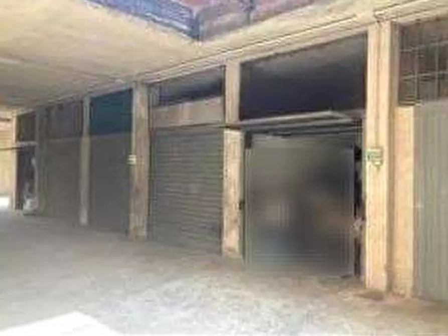 Immagine 1 di Garage in vendita  in Via Olevano a Grugliasco