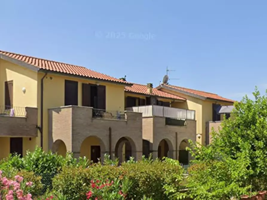 Immagine 6 di Appartamento in vendita  in Viale II Agosto a Castiglione Del Lago