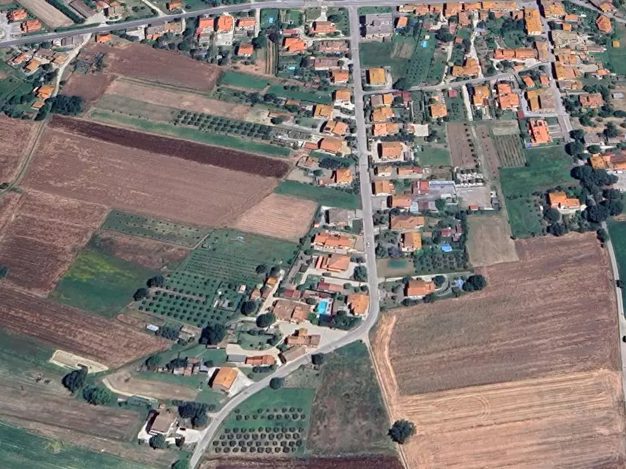 Immagine 13 di Appartamento in vendita  in Viale II Agosto a Castiglione Del Lago