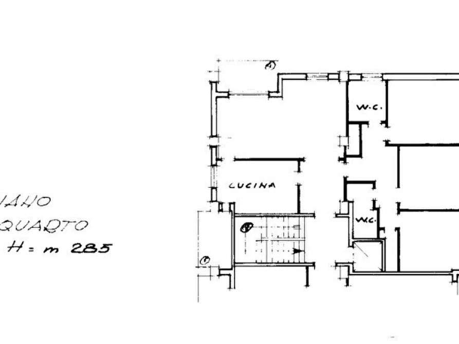 Immagine 18 di Appartamento in vendita  in Via M. Angeloni  a Perugia