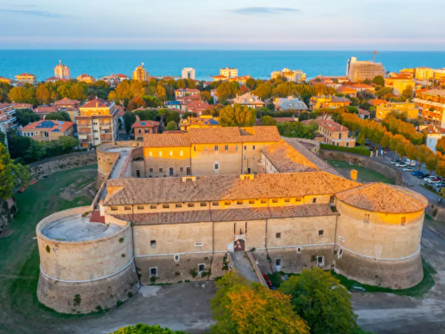 Immagine 37 di Appartamento in affitto  in Via Giorgio Giorgi a Pesaro