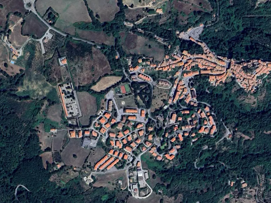 Immagine 17 di Villa in vendita  in Via Montorgiali a Scansano