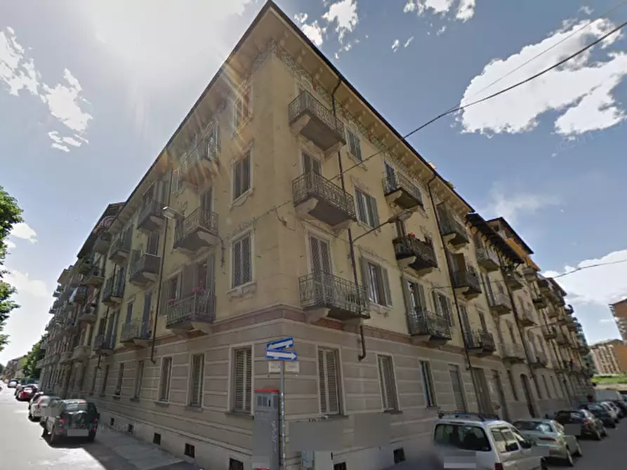 Immagine 1 di Appartamento in vendita  in Via Urbino a Torino