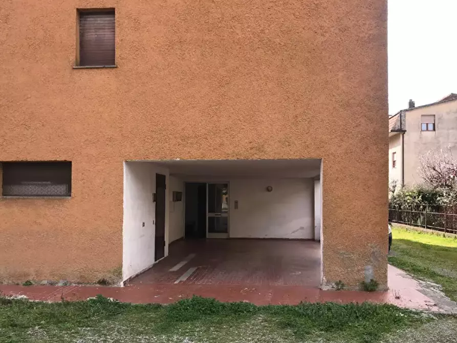 Immagine 3 di Appartamento in vendita  in via Piero Gobetti a Gavorrano