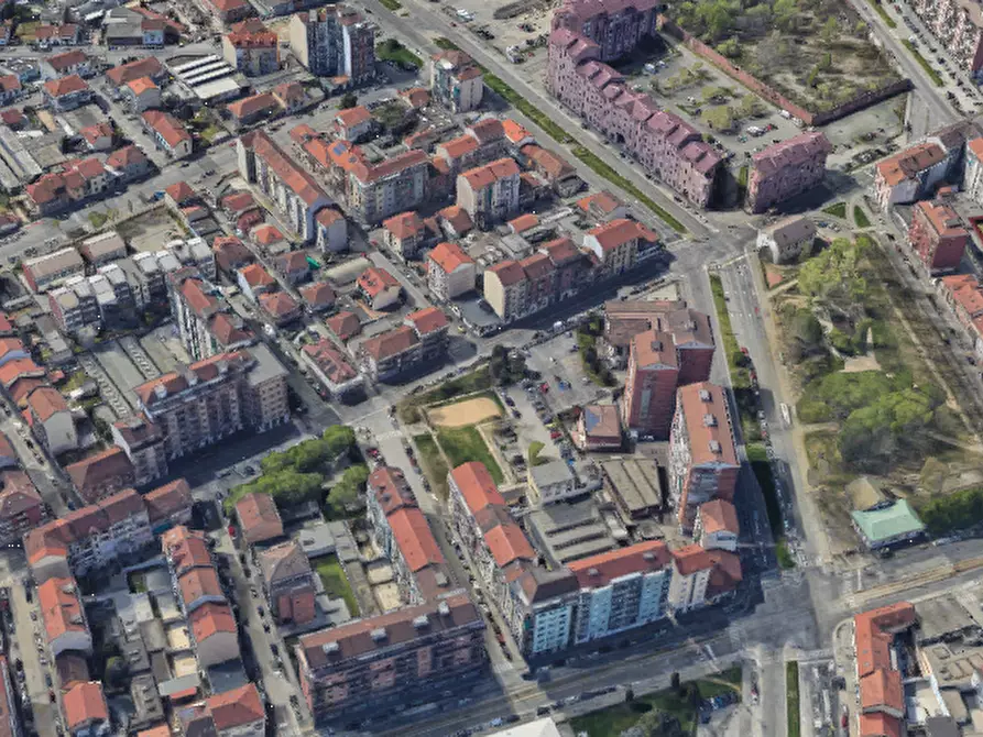 Immagine 11 di Appartamento in vendita  in Via Bonzo  a Torino