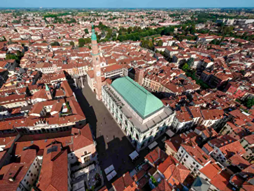 Immagine 34 di Appartamento in affitto  in Via Genova a Vicenza