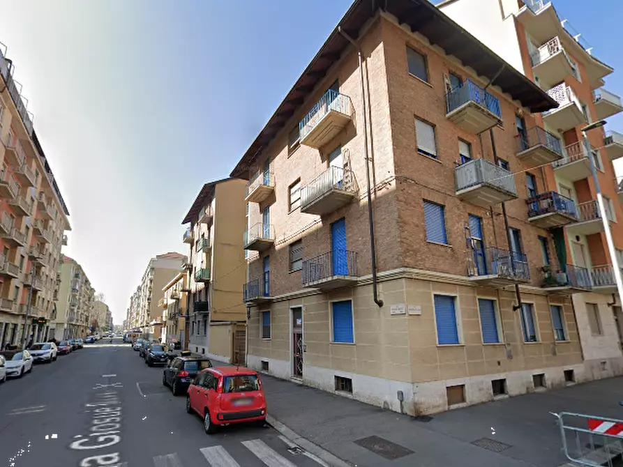 Immagine 22 di Appartamento in vendita  in Via Giosuè Borsi a Torino