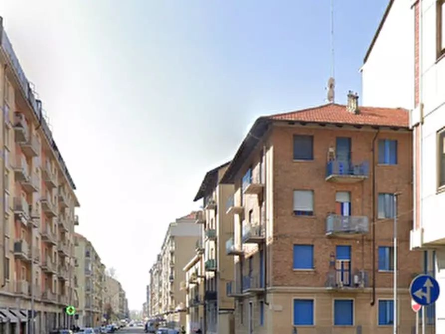 Immagine 23 di Appartamento in vendita  in Via Giosuè Borsi a Torino