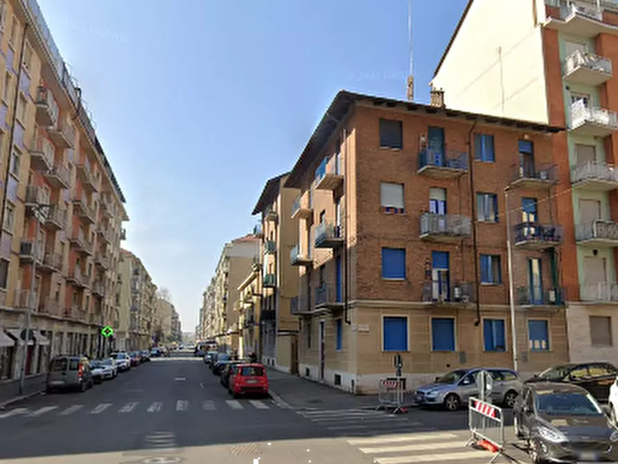 Immagine 29 di Appartamento in vendita  in Via Giosuè Borsi a Torino