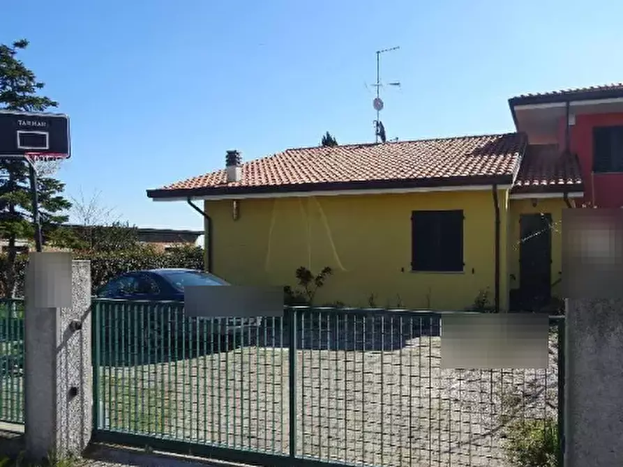 Immagine 1 di Appartamento in vendita  in Via Pozzo Castello a Misano Adriatico