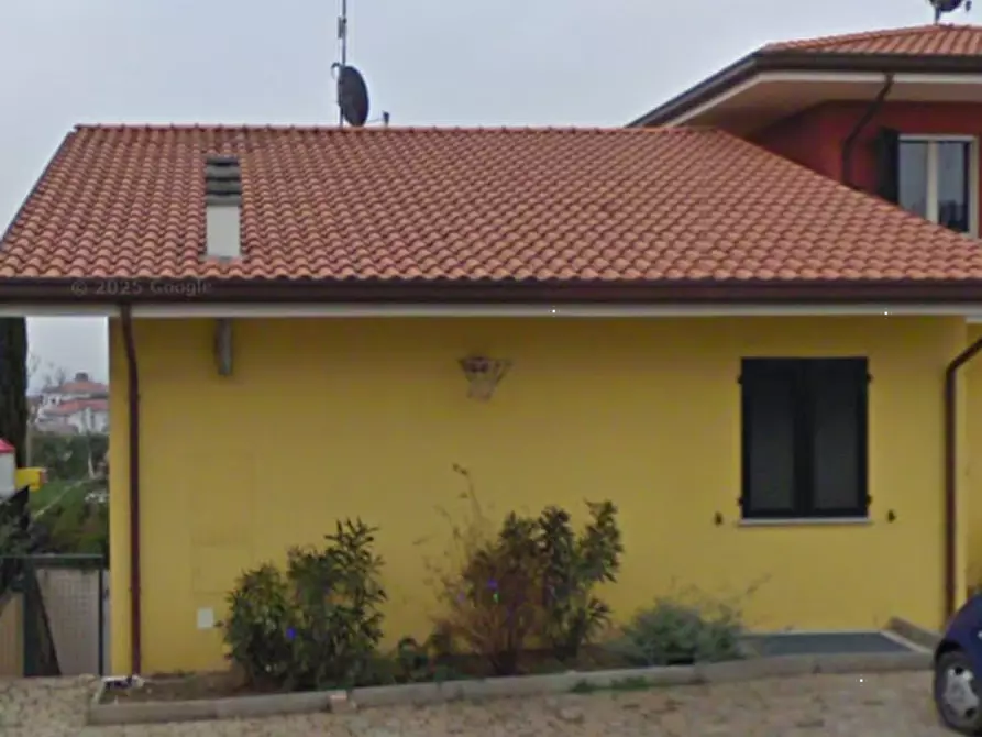 Immagine 3 di Appartamento in vendita  in Via Pozzo Castello a Misano Adriatico