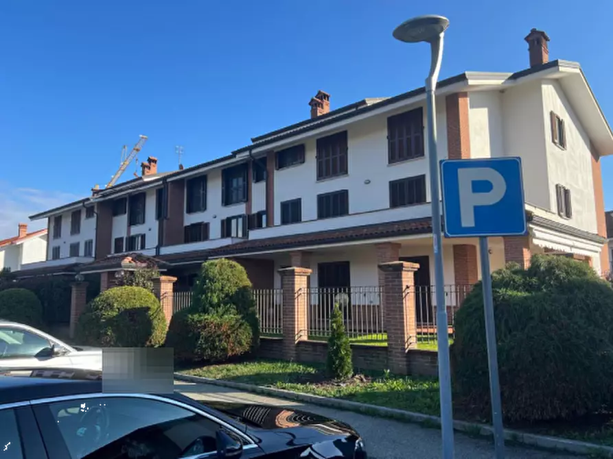 Immagine 4 di Garage in vendita  in Via Penarol de Montevideo a Pinerolo