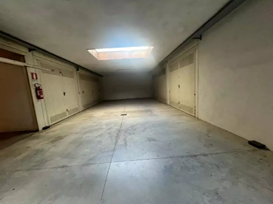 Immagine 11 di Garage in vendita  in Via Penarol de Montevideo a Pinerolo