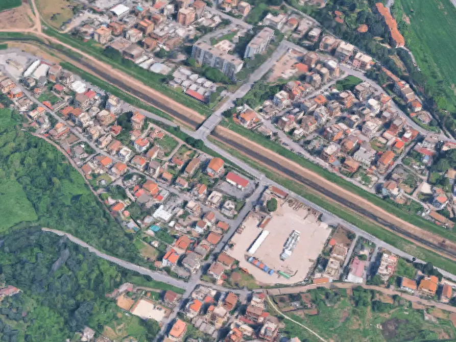 Immagine 10 di Laboratorio in vendita  in Via Melegnano a Roma