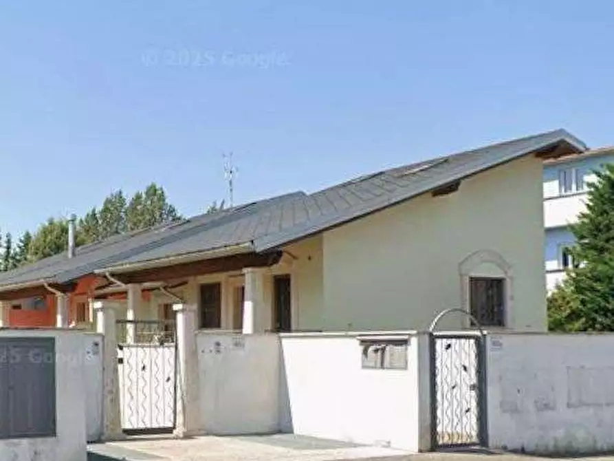 Immagine 3 di Villetta a schiera in vendita  in Via Pietro Romani a Roma