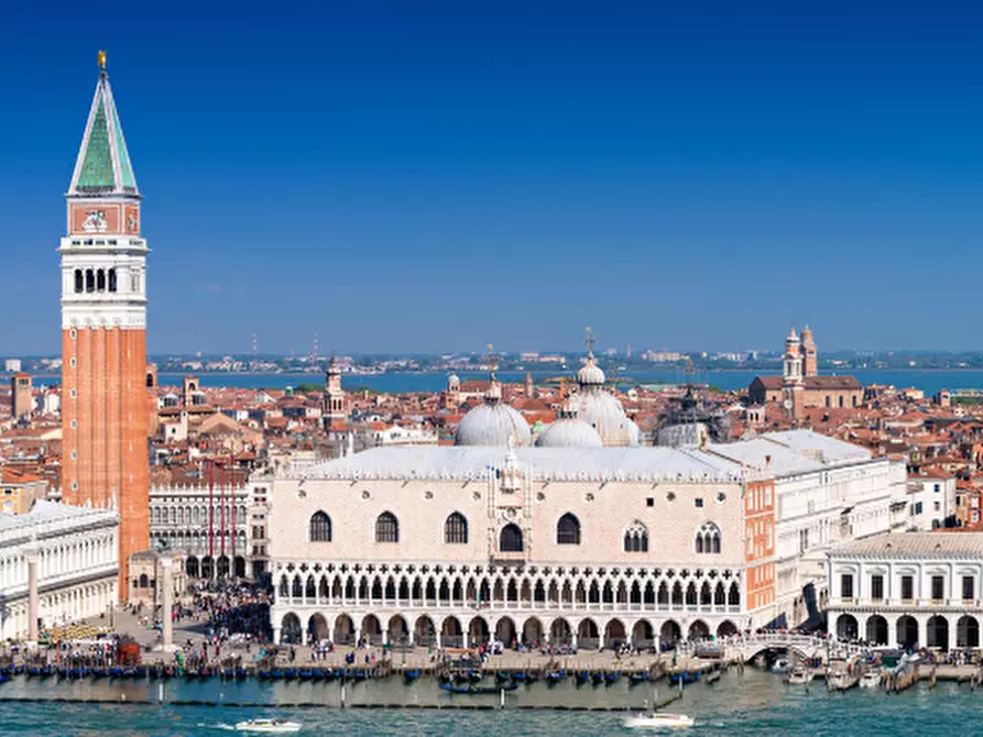 Immagine 37 di Appartamento in affitto  in C. de l'Abazia a Venezia