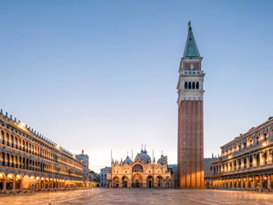 Immagine 39 di Appartamento in affitto  in C. de l'Abazia a Venezia