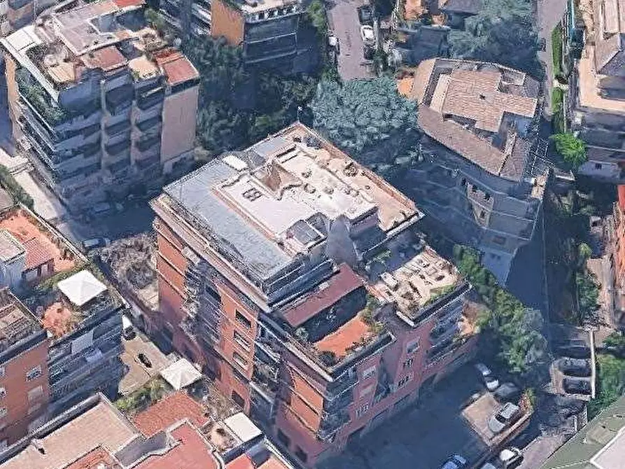 Immagine 9 di Appartamento in vendita  in Via Bernardo Blumenstihl a Roma