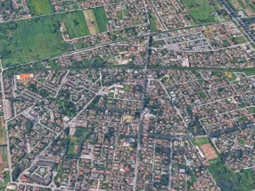 Immagine 7 di Appartamento in vendita  in Viale di Castel Porziano a Roma