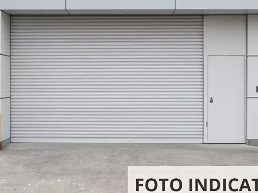 Immagine 19 di Garage in vendita  in Via Penarol de Montevideo a Pinerolo