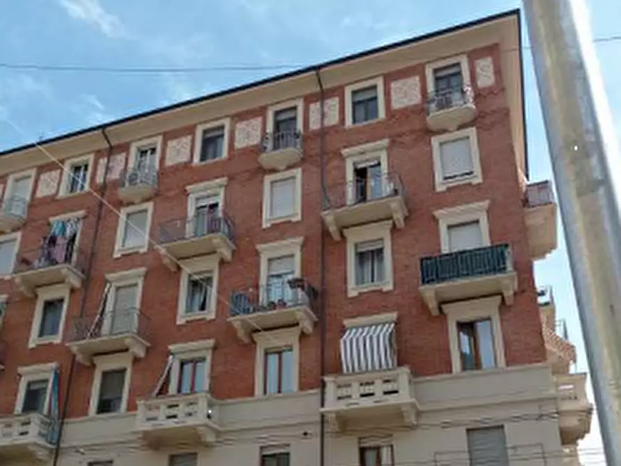 Immagine 2 di Appartamento in vendita  in Via Genova  a Torino