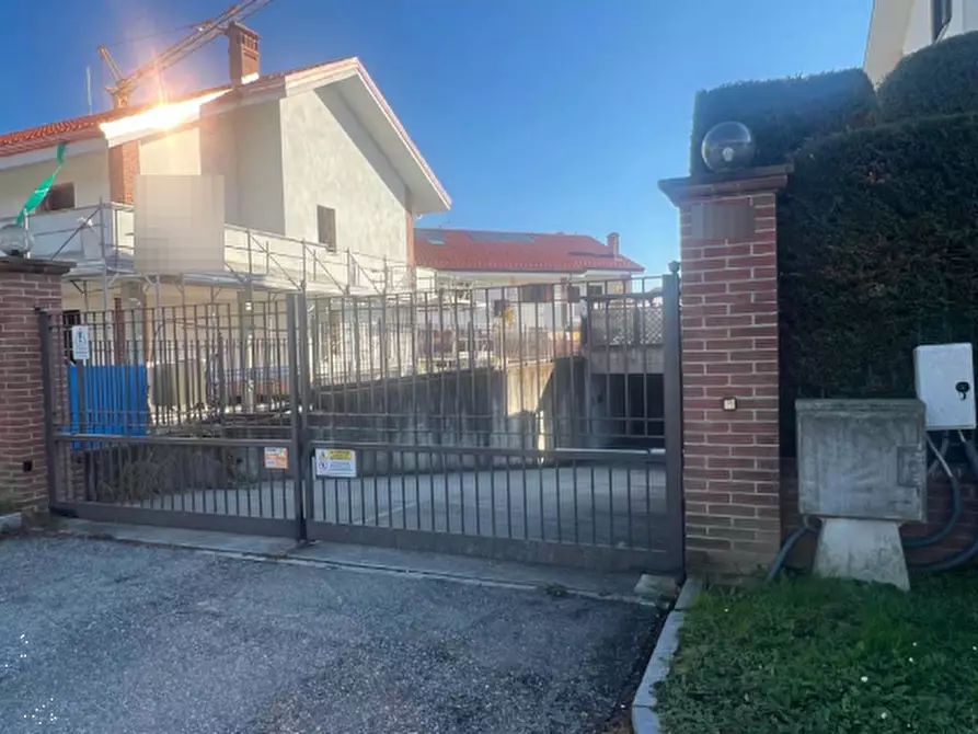 Immagine 7 di Garage in vendita  in Via Penarol de Montevideo a Pinerolo