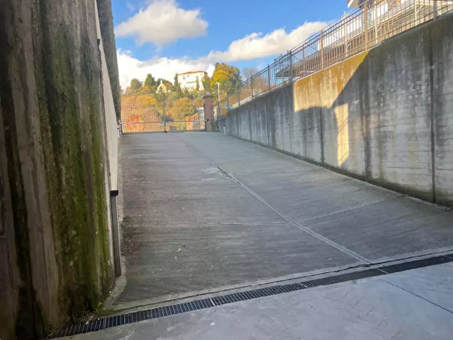 Immagine 11 di Garage in vendita  in Via Penarol de Montevideo a Pinerolo