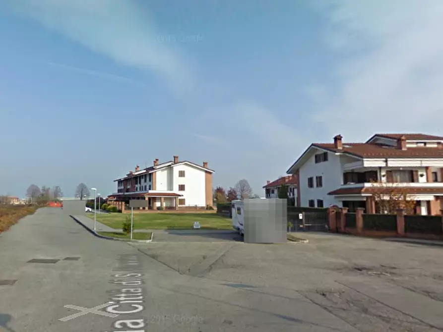 Immagine 15 di Garage in vendita  in Via Penarol de Montevideo a Pinerolo