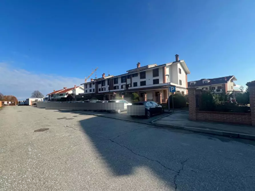 Immagine 6 di Garage in vendita  in Via Penarol de Montevideo a Pinerolo