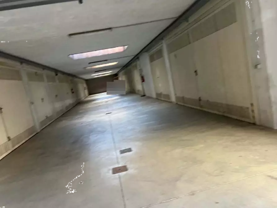 Immagine 13 di Garage in vendita  in Via Penarol de Montevideo a Pinerolo