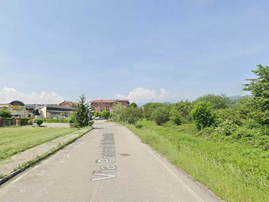 Immagine 15 di Garage in vendita  in Via Penarol de Montevideo a Pinerolo