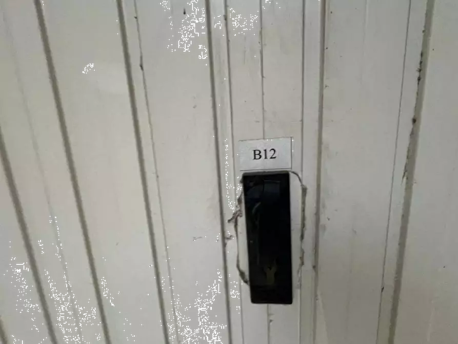 Immagine 3 di Garage in vendita  in Via Penarol de Montevideo a Pinerolo