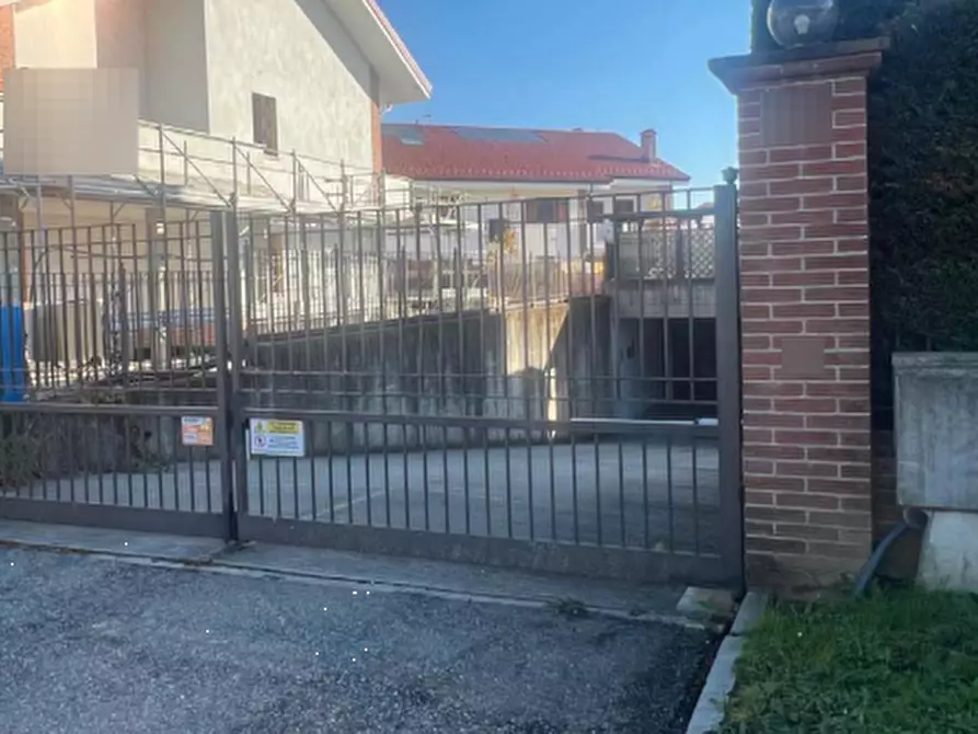 Immagine 9 di Garage in vendita  in Via Penarol de Montevideo a Pinerolo