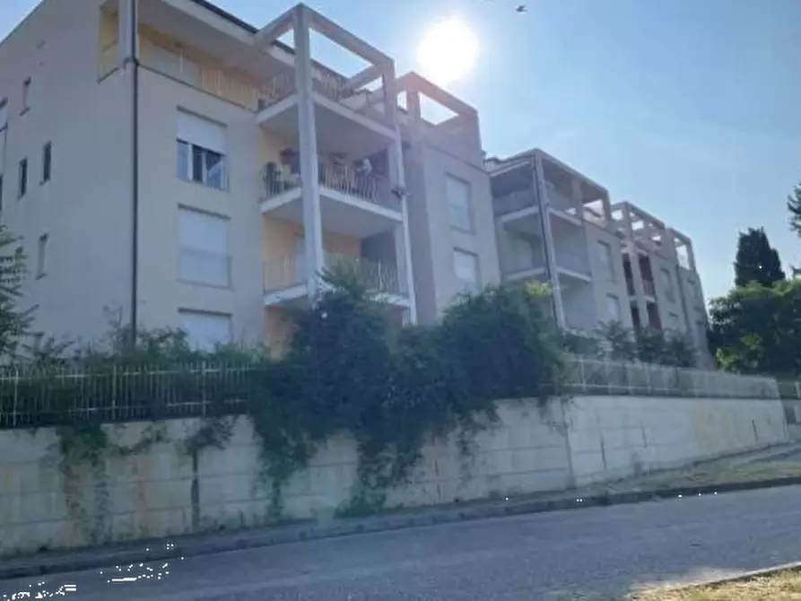 Immagine 2 di Appartamento in vendita  in Via Roma a Valfabbrica