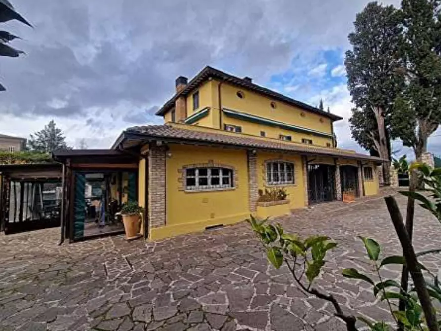 Immagine 2 di Villa in vendita  in Strada del Brozzo a Perugia