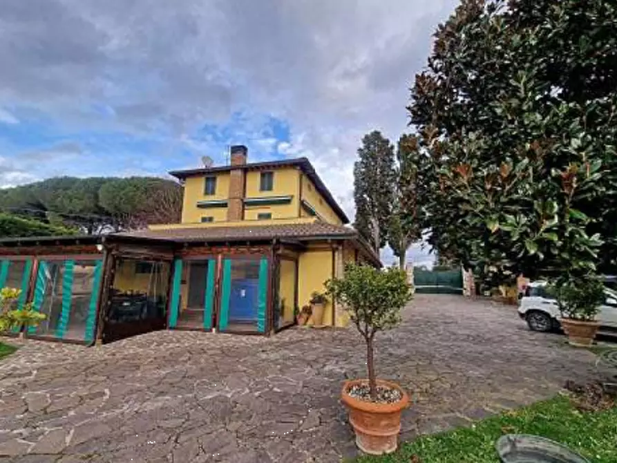 Immagine 5 di Villa in vendita  in Strada del Brozzo a Perugia